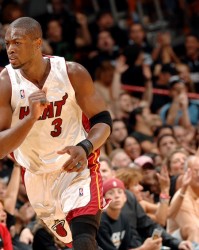 开云体育下载-🎂真挚的祝福！祝热火名宿“闪电侠”韦德44岁生日快乐！🎂