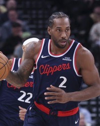 kaiyun-战神卡又来？伦纳德半场16分钟 15中8&amp;三分6中2砍下20分4板